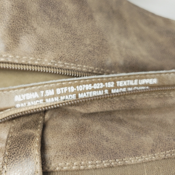 Bare Traps Alyssa Brown Faux Leather Riding Boots. Women's Size 7.5 M - Picture 14 of 15